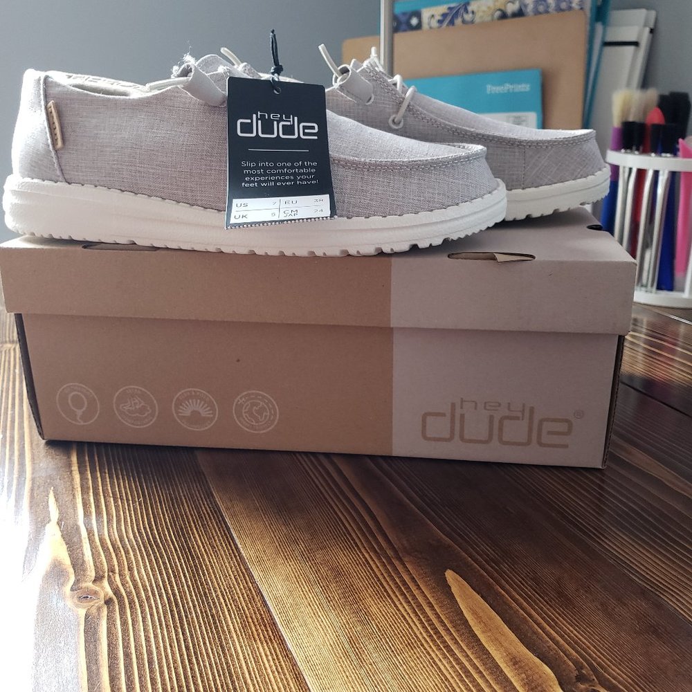 Hey Dude Wendy Chambray Beige Women's Size 7